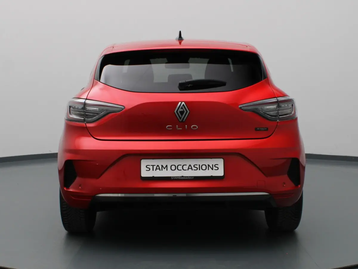 E-Tech Full Hybrid techno 145pk 360° Camera | Cruise | Navi | Parkeersens. v+a | Stoel-/stuurverw.