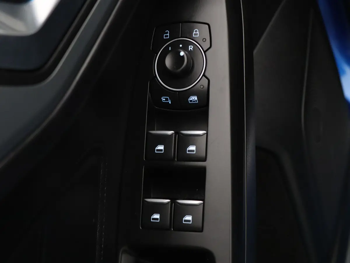 EcoBoost Hybrid ST Line Style Winter Package | B&O