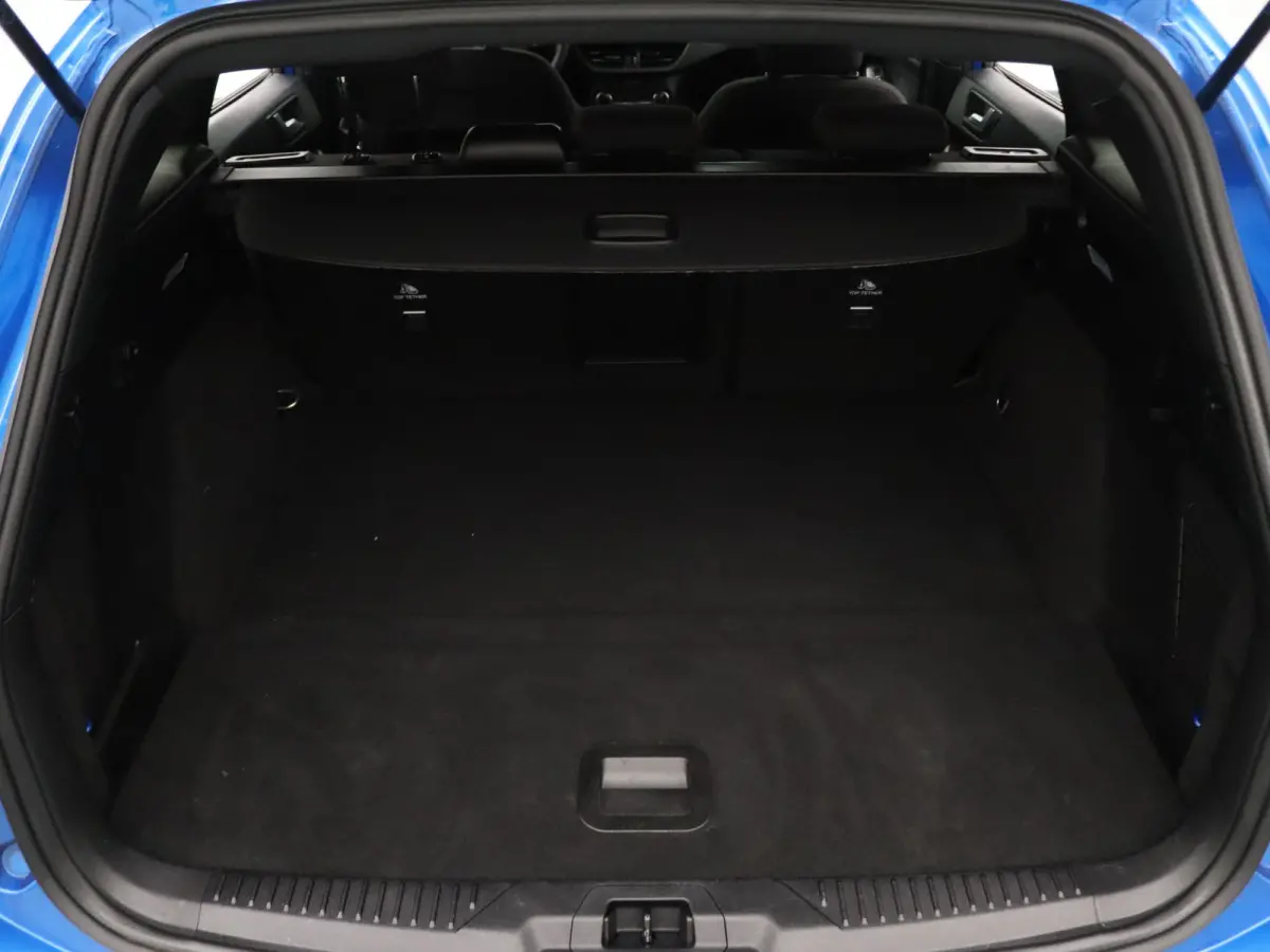 EcoBoost Hybrid ST Line Style Winter Package | B&O