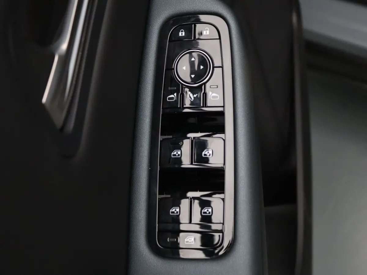 Evolve 52 kWh Apple Carplay/Android Auto | Rondomzicht camera