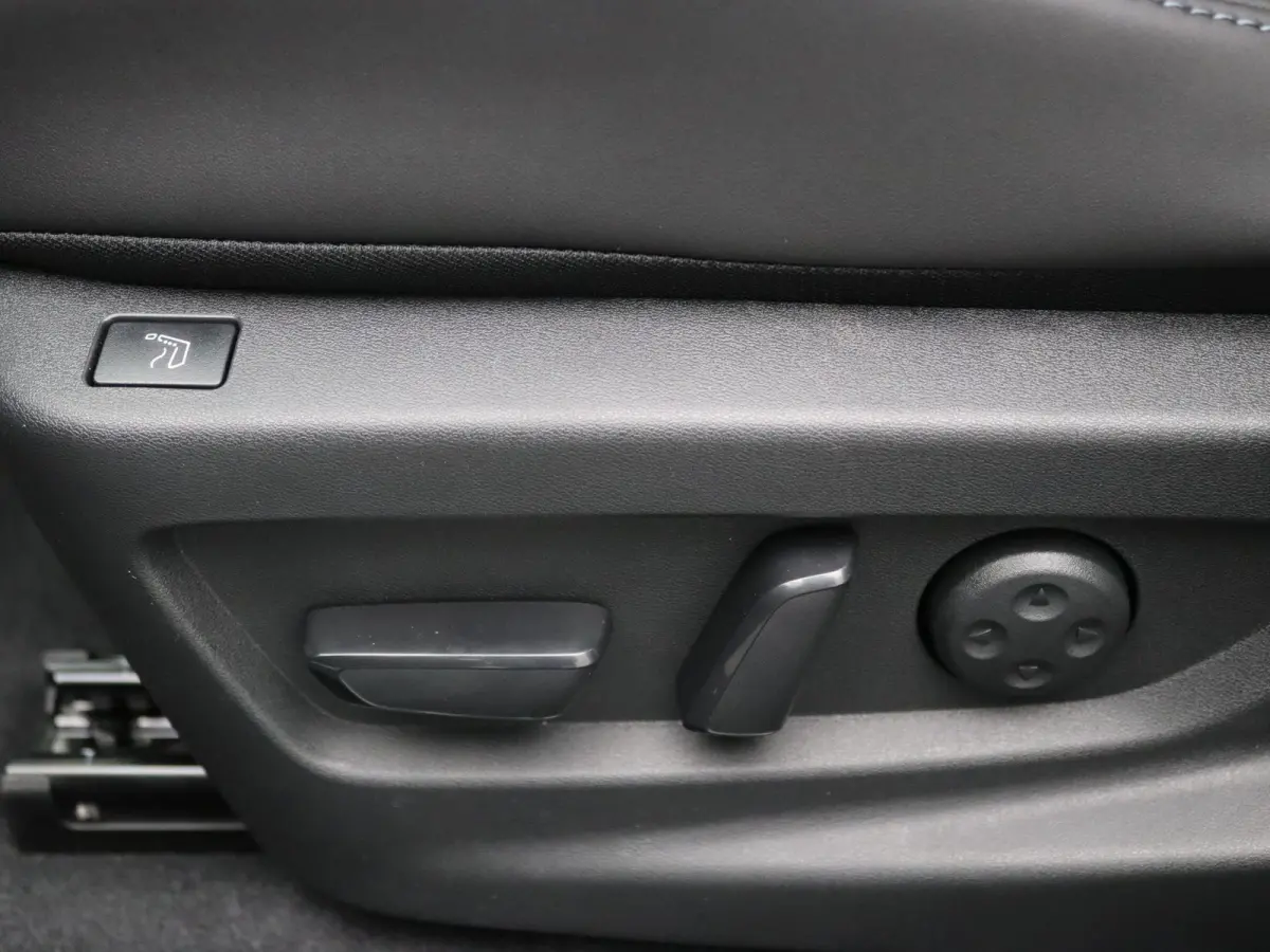 Evolve 52 kWh Apple Carplay/Android Auto | Rondomzicht camera
