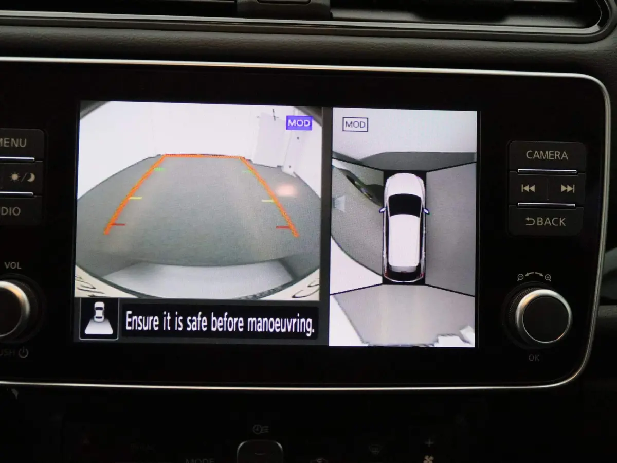 N-Connecta 39 kWh 360° Camera | Adapt. cruise | Climate | Navi | Warmtepomp