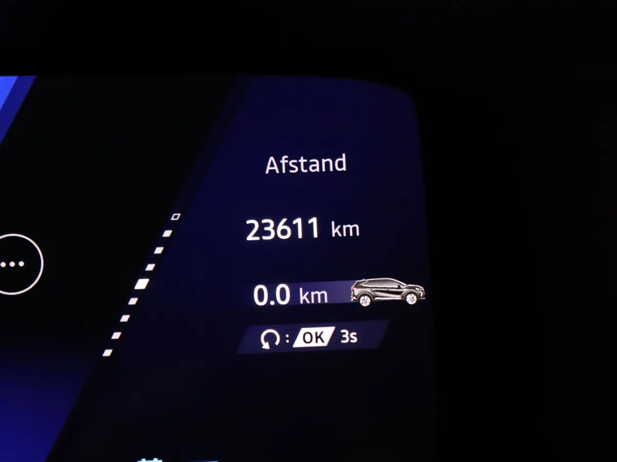 E-Tech full hybrid 145pk techno Camera | Adapt. Cruise | Navi | Parkeersens. v+a | Stoel-/stuurverw.