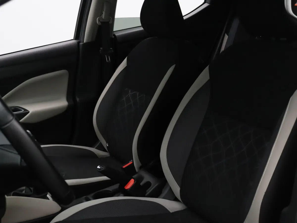 IG-T 93pk N-Design Airco | Cruise | Navi | Parkeersens. achter