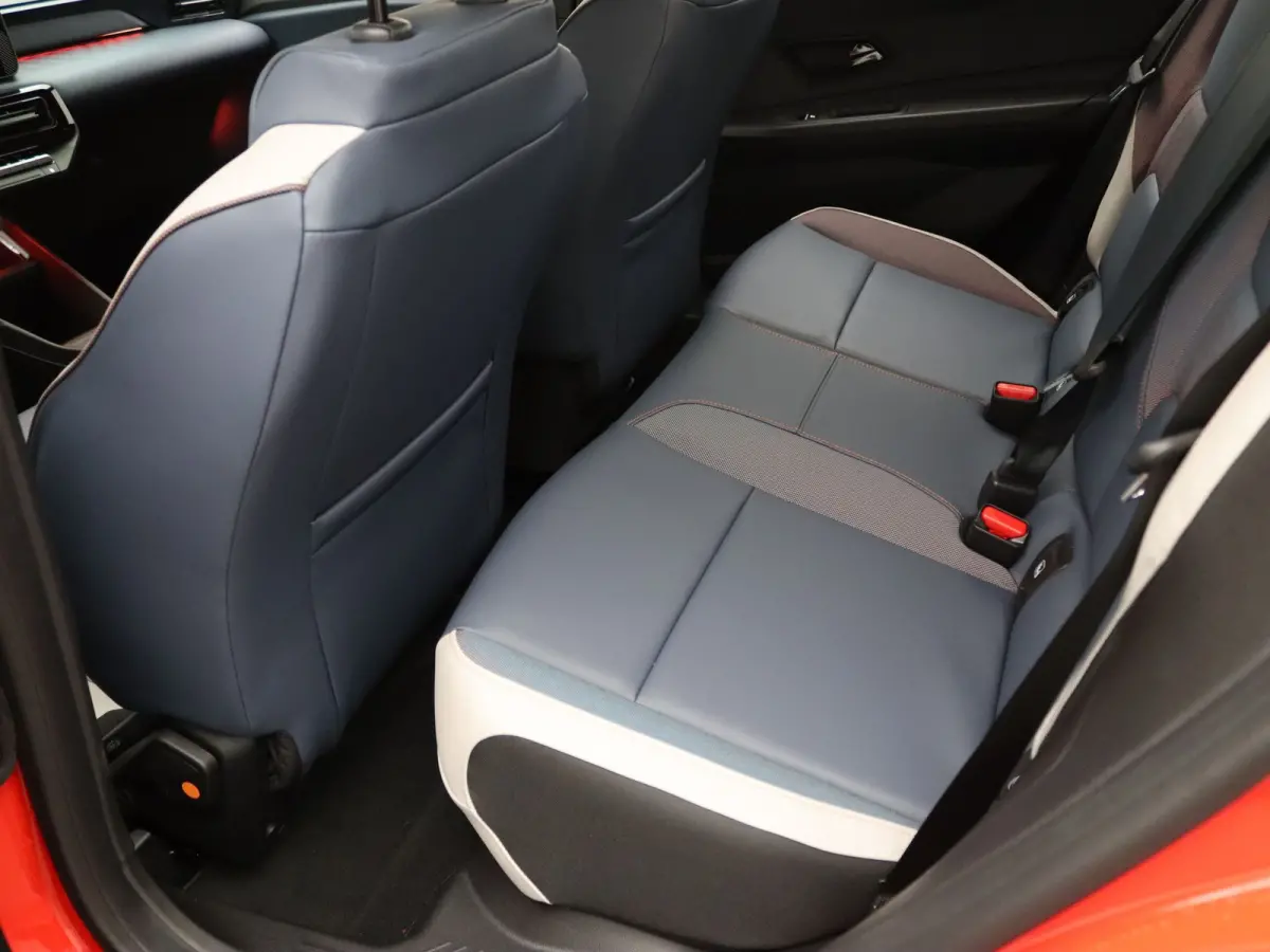 EVOLVE 52 kWh Automaat Camera | Adapt. Cruise | Stoel-/stuurverw.
