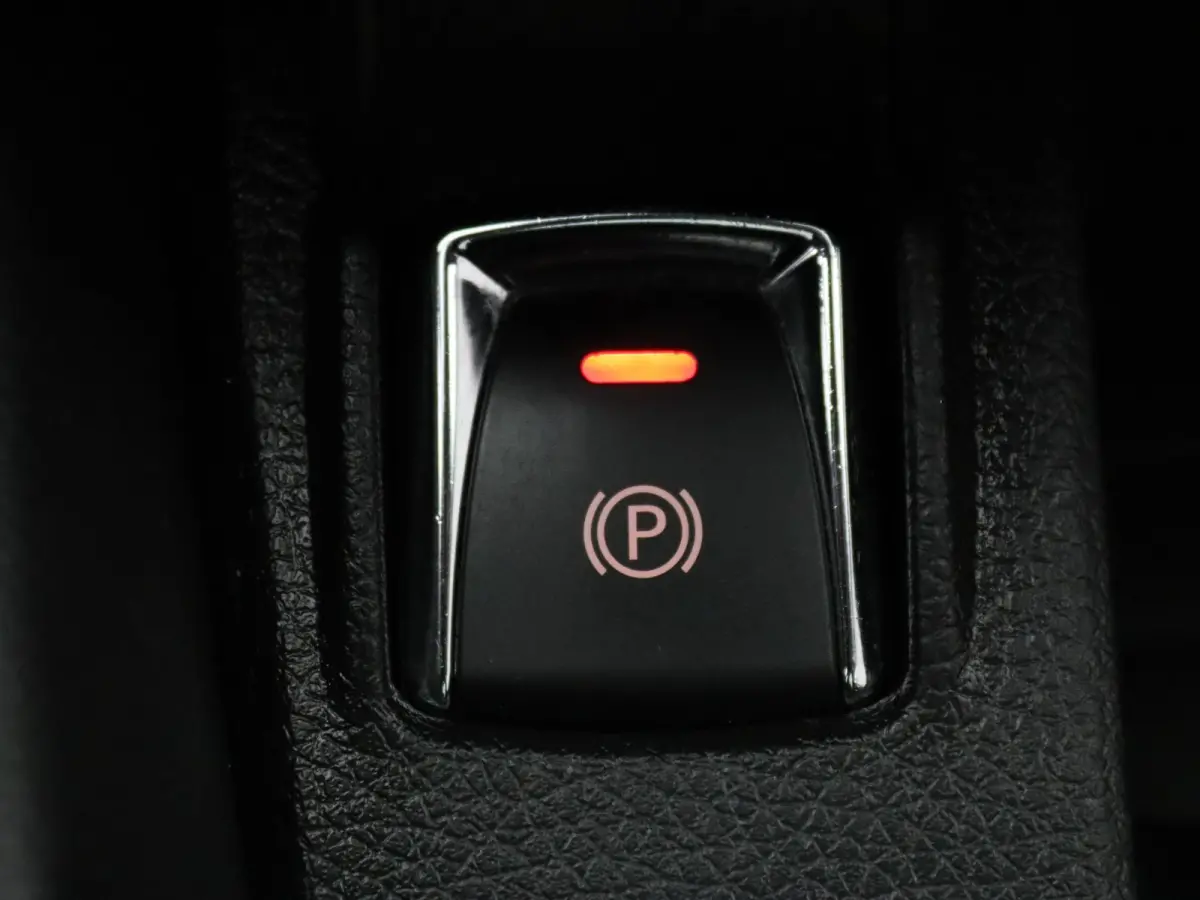 DIG-T 160pk N-Connecta Automaat 360° Camera | Cruise | Navi | Parkeersens. v+a | Panoramadak