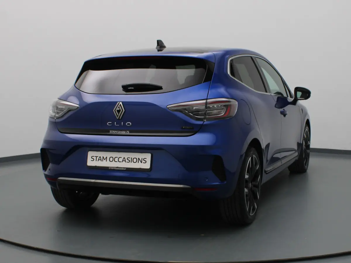 E-Tech Full Hybrid techno 145pk BOSE | 360° Camera | Cruise | Parkeersens. v+a