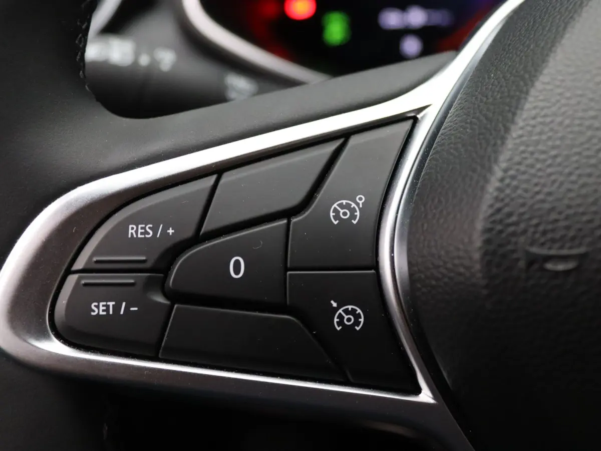 E-Tech Full Hybrid techno 145pk BOSE | 360° Camera | Cruise | Parkeersens. v+a