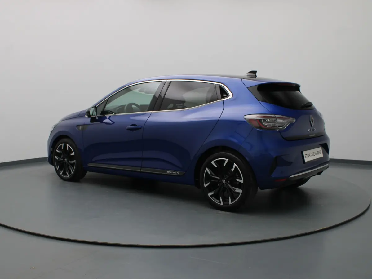 E-Tech Full Hybrid techno 145pk BOSE | 360° Camera | Cruise | Parkeersens. v+a