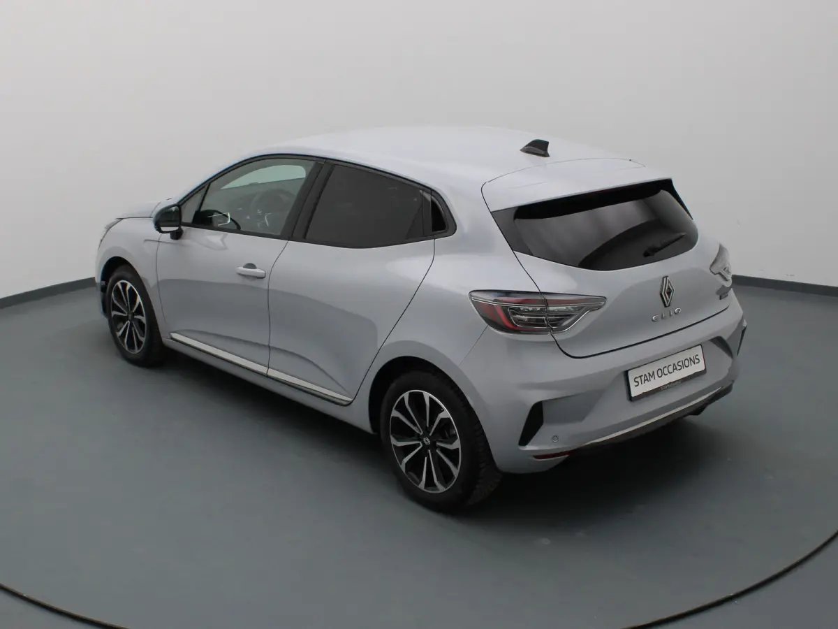 E-Tech Full Hybrid techno 145pk 360° Camera | Cruise | Navi | Parkeersens. v+a