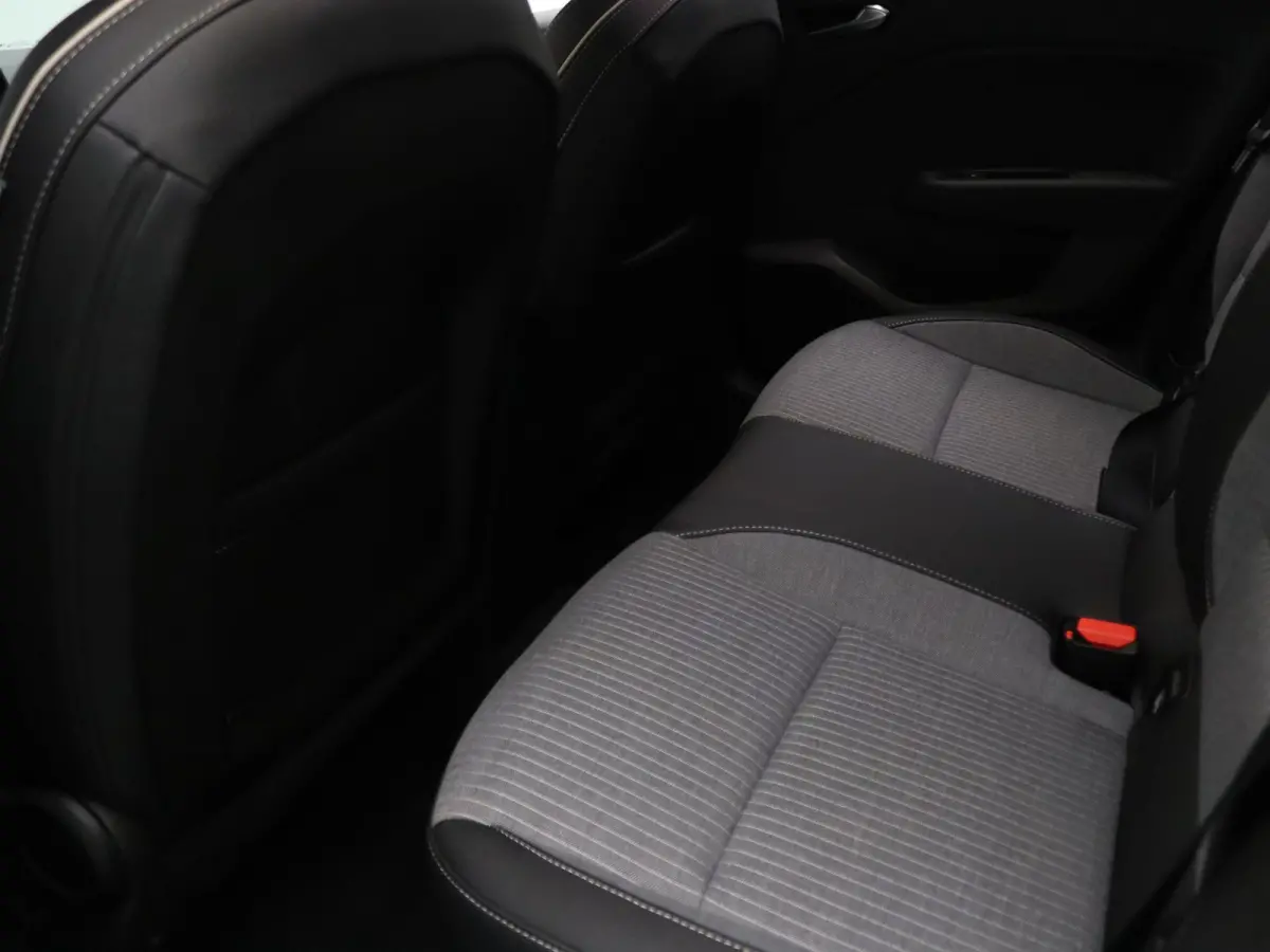 E-Tech Full Hybrid techno 145pk 360° Camera | Cruise | Navi | Parkeersens. v+a