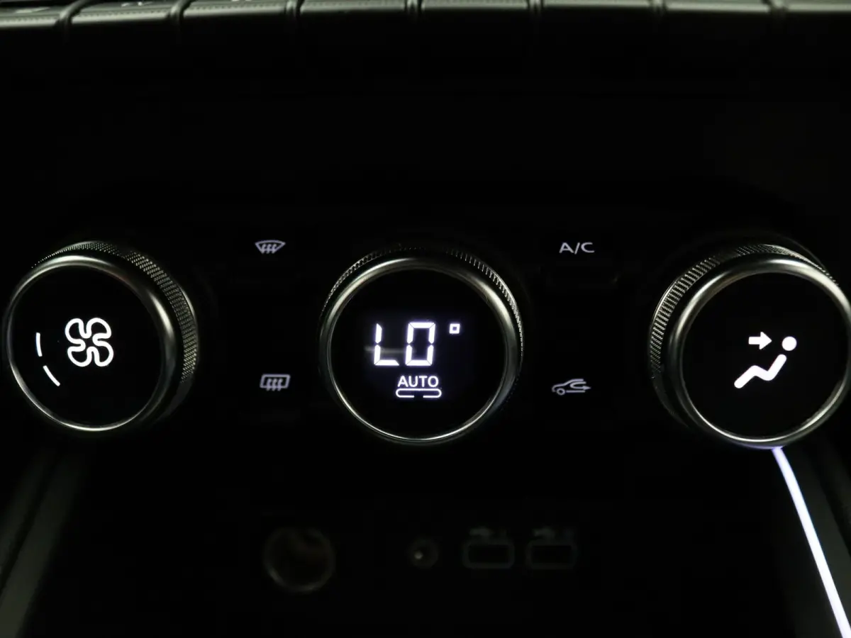 E-Tech Full Hybrid techno 145pk 360° Camera | Cruise | Navi | Parkeersens. v+a