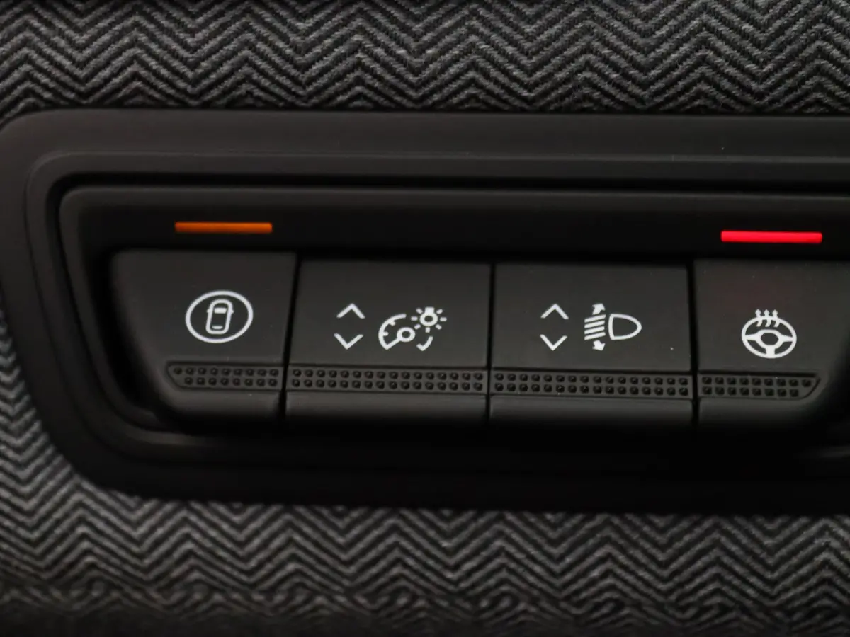 E-Tech Full Hybrid techno 145pk 360° Camera | Cruise | Navi | Parkeersens. v+a