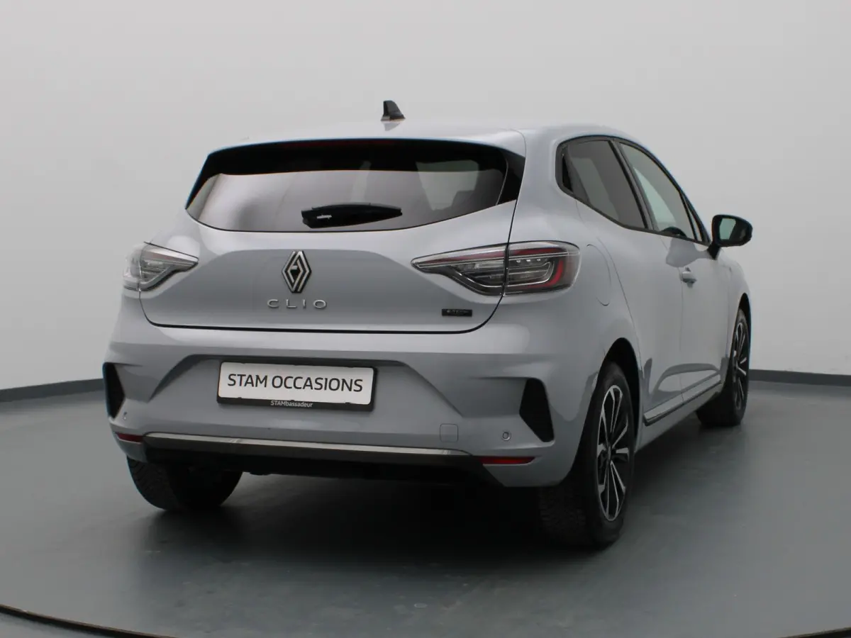 E-Tech Full Hybrid techno 145pk 360° Camera | Cruise | Navi | Parkeersens. v+a