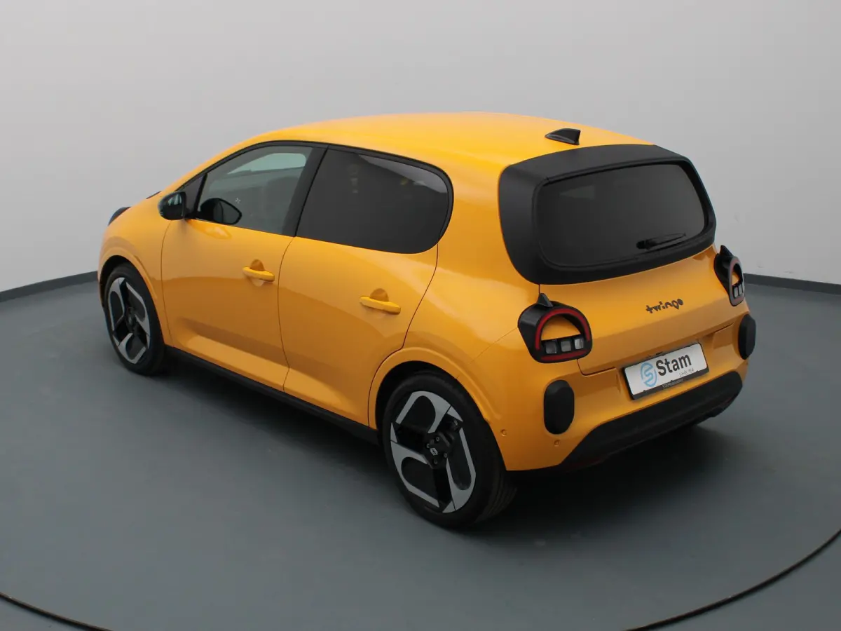 urban range techno 27.5 kWh Camera | Adapt. Cruise | Navi | Parkeersens. v+a | Stoelverw.