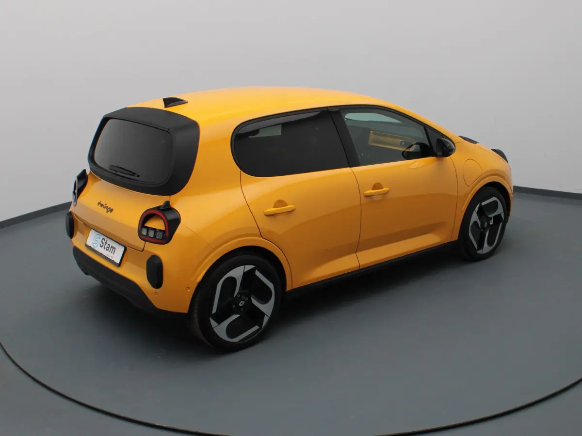 urban range techno 27.5 kWh Camera | Adapt. Cruise | Navi | Parkeersens. v+a | Stoelverw.