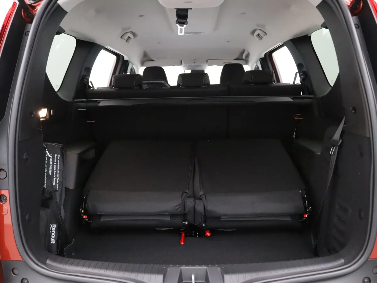 110pk TCe Extreme 7p. Camera | Climate | Cruise | Parkeersens. v+a