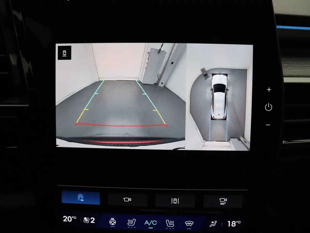 200pk E-Tech full hybrid iconic 7p. Automaat Harman Kardon | Head-Up | 360° Camera | Adapt. Cruise | Stoel-/stuur-/voorruitverw. | Panoramadak