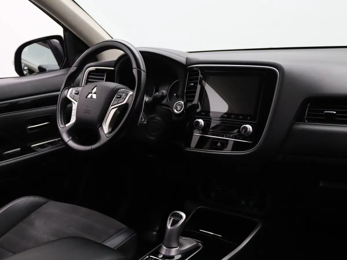 PHEV Intense 225pk Camera | Cruise | Navi | Stoelverw.