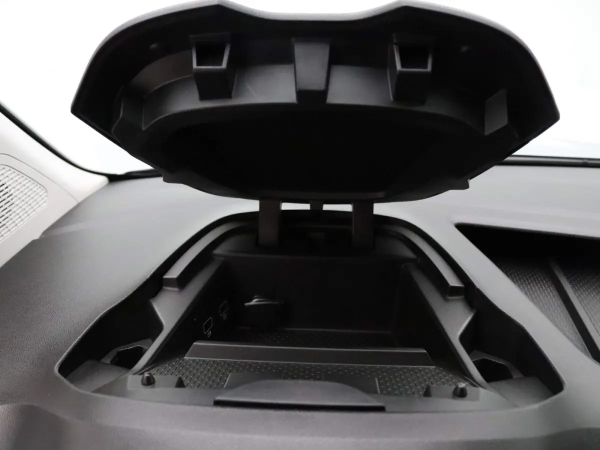 N-Connecta L1 45 kWh Carplay | Climate | Cruise | Parksens. v+a