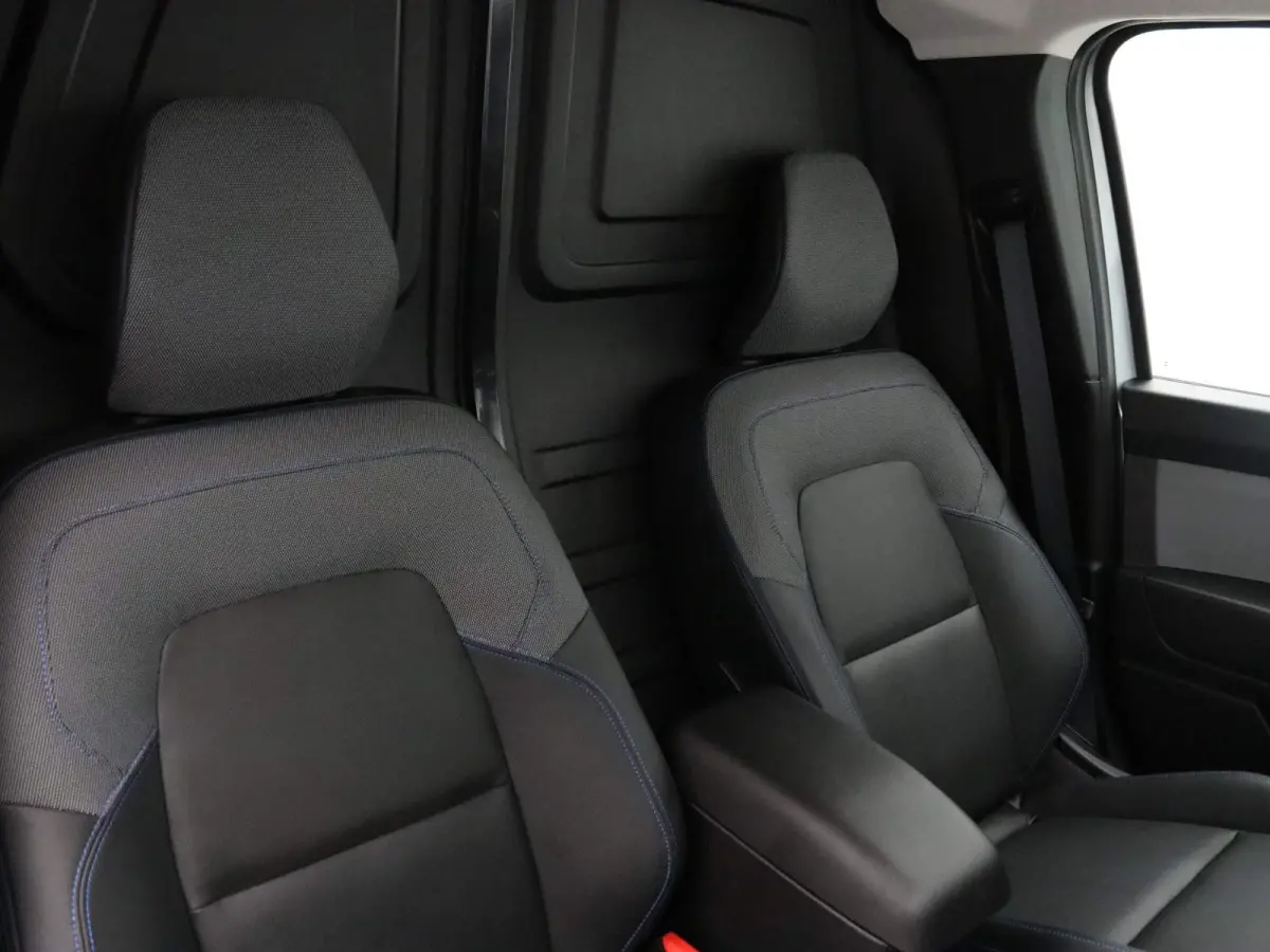 N-Connecta L1 45 kWh Carplay | Climate | Cruise | Parksens. v+a