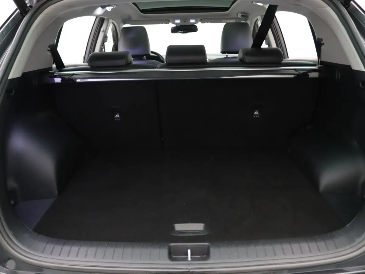 1.6 T-GDI Black Edition 177pk Automaat JBL | Camera | Parkeersens. v+a | Stoelverw. | Panoramadak