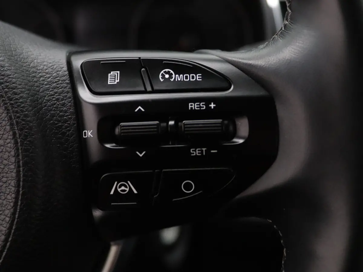 T-GDi 100pk MHEV DynamicLine Navigatie | Apple Carplay/Android Auto