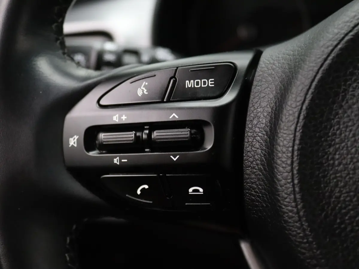 T-GDi 100pk MHEV DynamicLine Navigatie | Apple Carplay/Android Auto