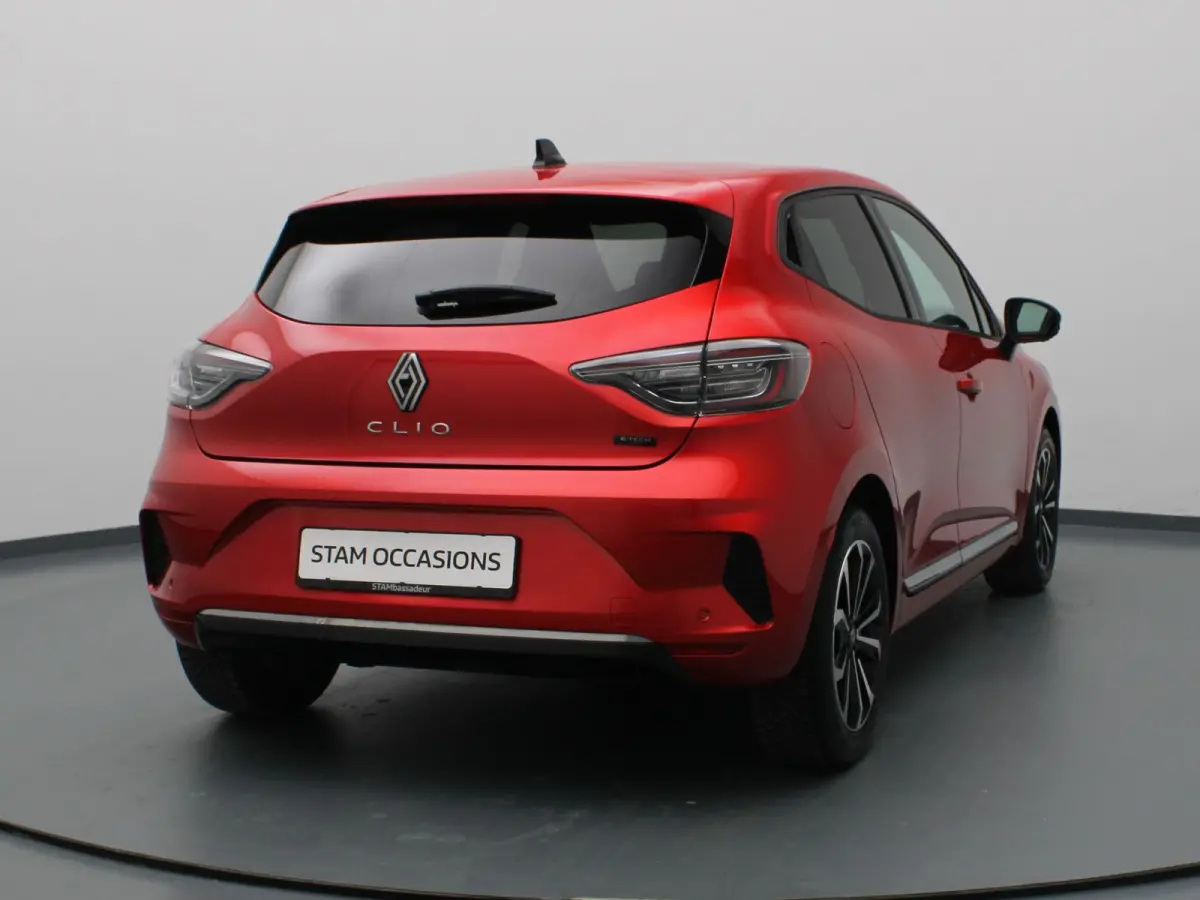 E-Tech Full Hybrid techno 145pk 360° Camera | Cruise | Navi | Parkeersens. v+a | Stoel-/stuurverw.