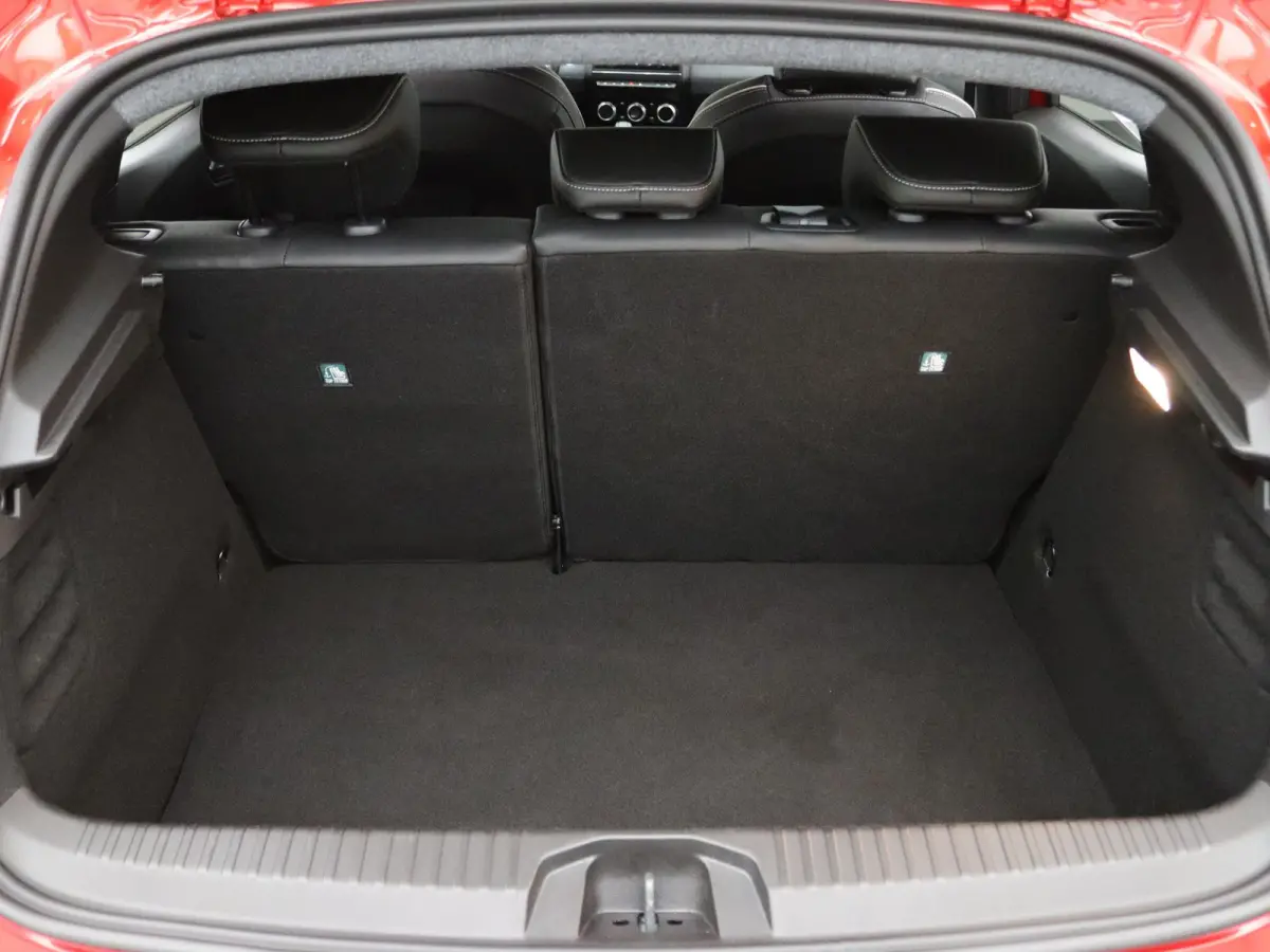 E-Tech Full Hybrid techno 145pk 360° Camera | Cruise | Navi | Parkeersens. v+a | Stoel-/stuurverw.