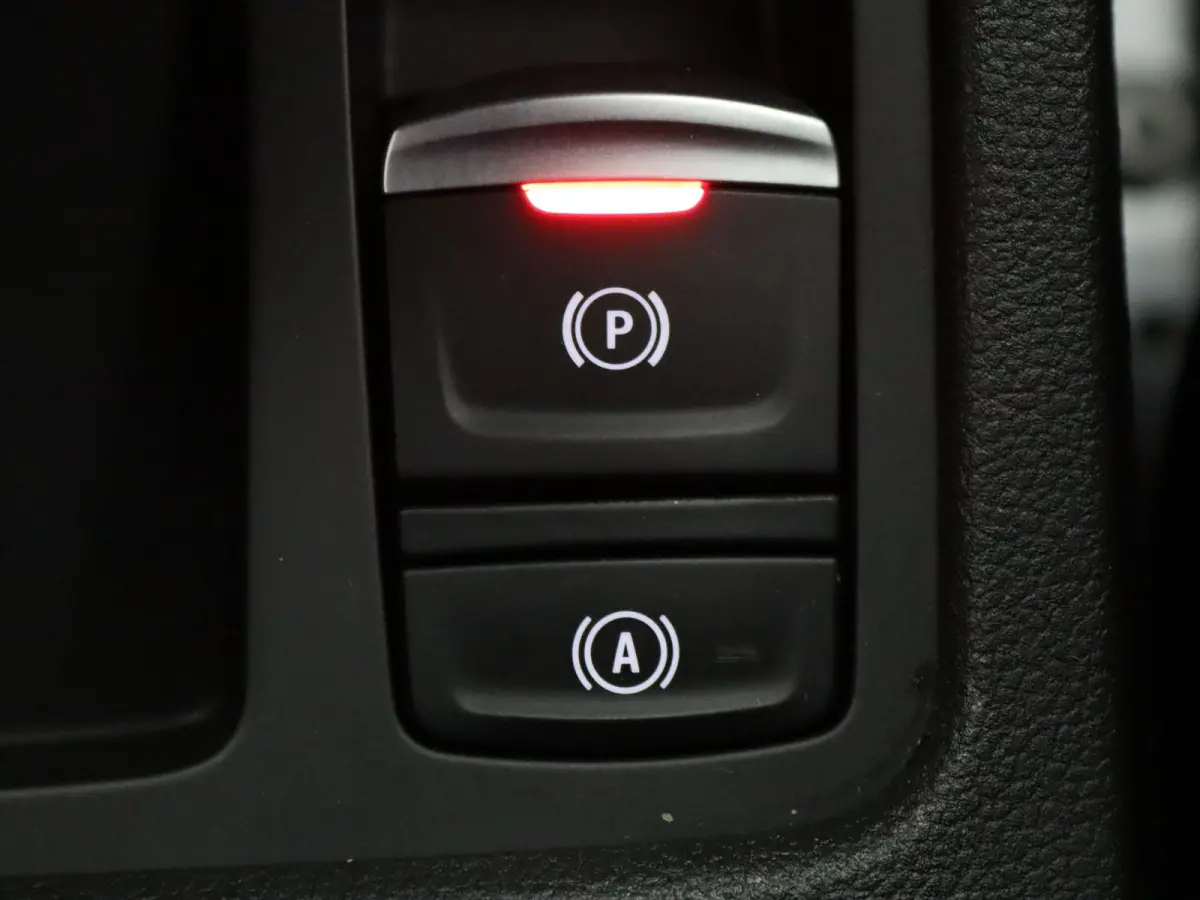 E-Tech Full Hybrid techno 145pk 360° Camera | Cruise | Navi | Parkeersens. v+a | Stoel-/stuurverw.
