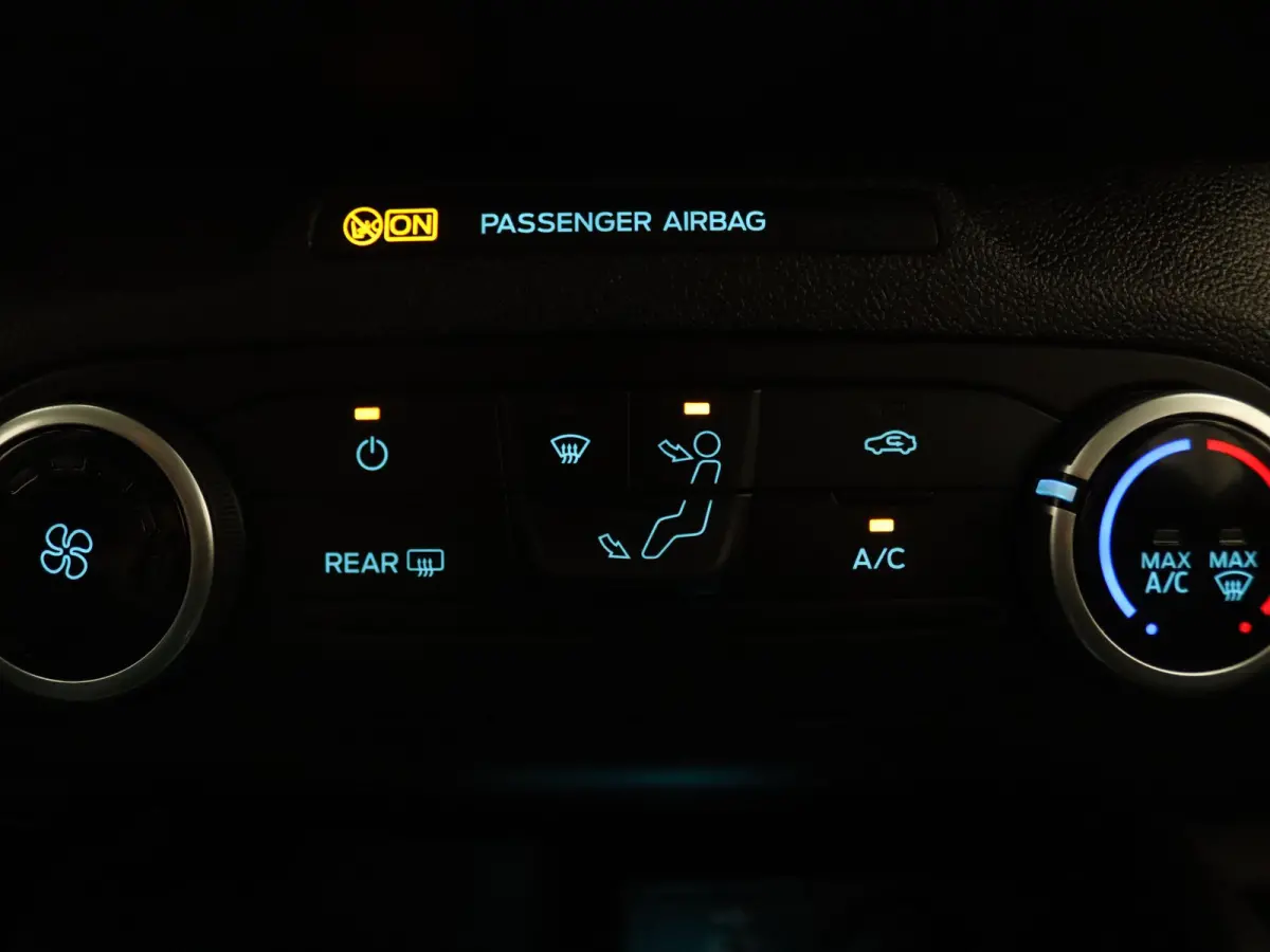EcoBoost Hybrid Connected 125pk Airco | Cruise | Navi | Parkeersens. v+a