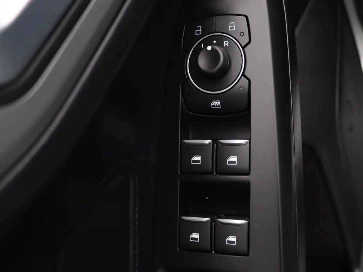 EcoBoost Hybrid Connected 125pk Airco | Cruise | Navi | Parkeersens. v+a