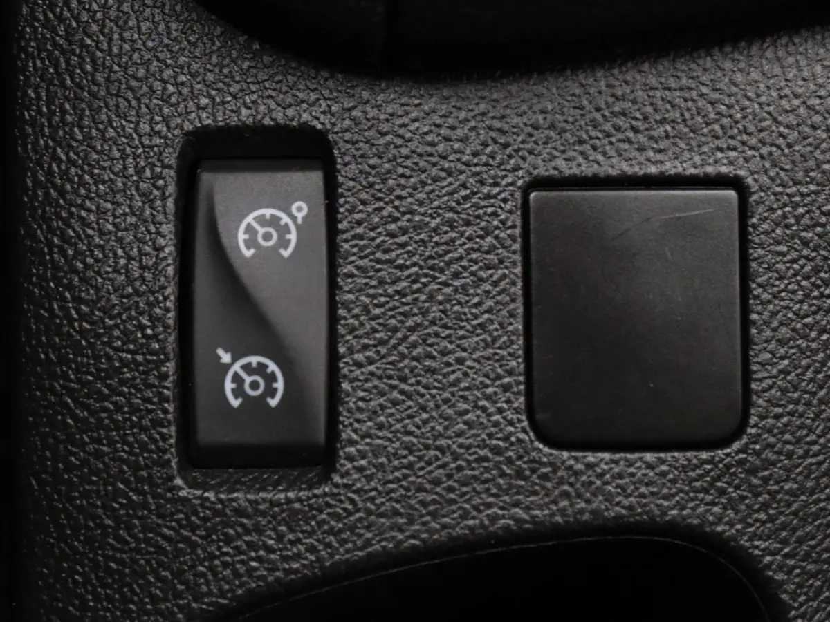 TCe 90pk Limited Navigatie | Apple Carplay/Android Auto