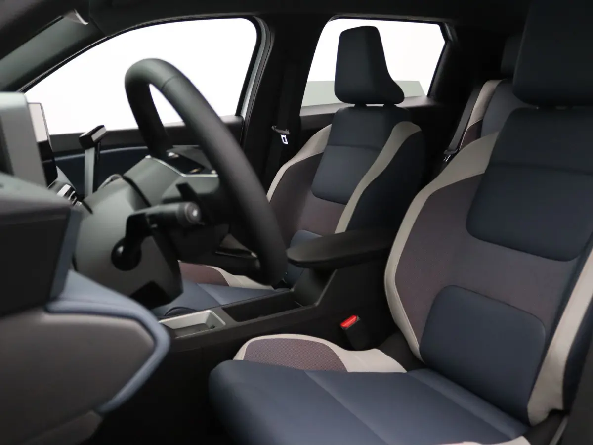 EVOLVE 52 kWh Automaat Harman Kardon | Camera | Adapt. Cruise | Parkeersens. v+a | Stoel-/stuurverw.