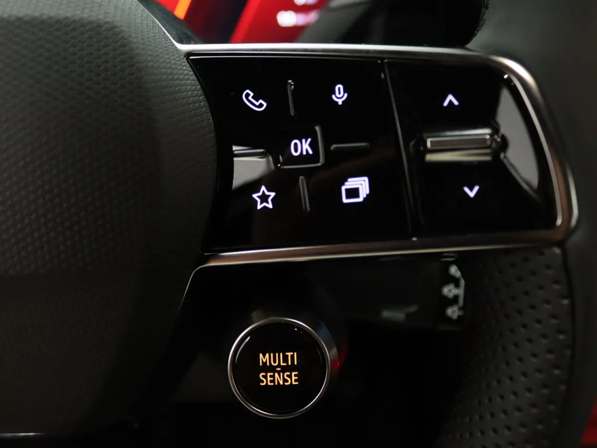 comfort range techno 52 kWh Camera | Adapt. Cruise | Navi | Parkeersens. achter