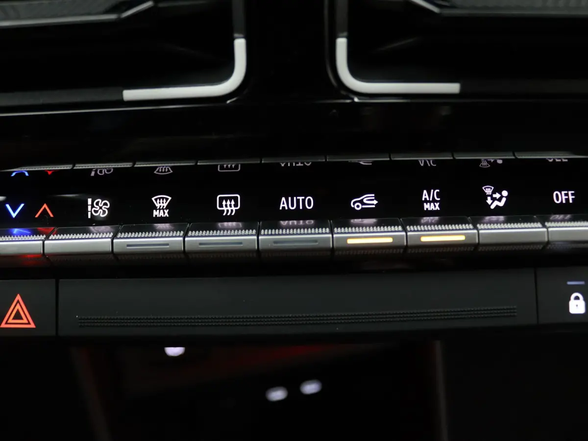 comfort range techno 52 kWh Camera | Adapt. Cruise | Navi | Parkeersens. achter