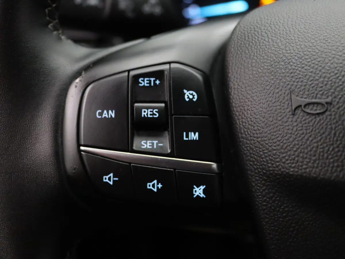 100pk EcoBoost Titanium Camera | Cruise | Navi | Parkeersens. v+a