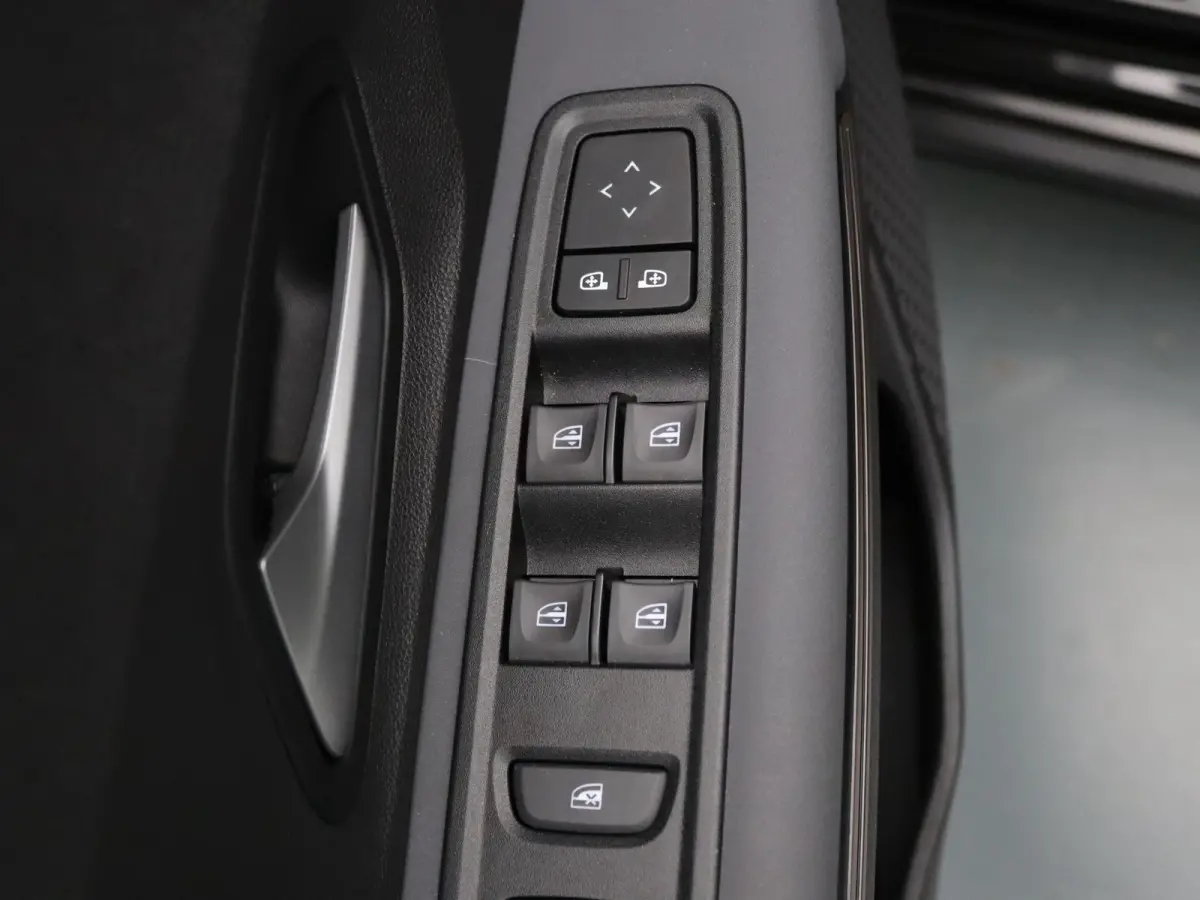Hybrid 140pk Extreme 7p. Camera | Cruise | Navi | Parkeersens. v+a