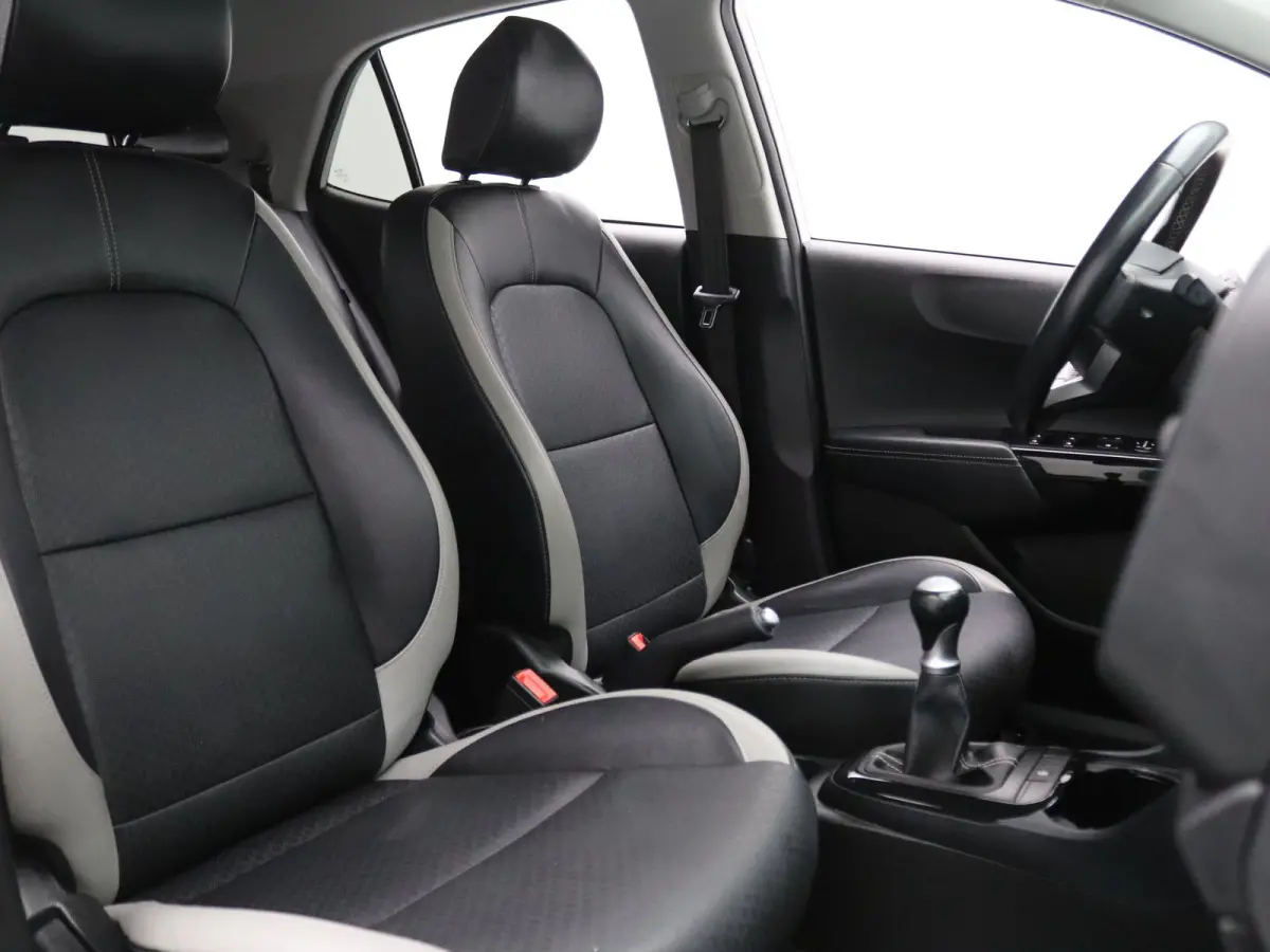 CVVT 67pk Design Edition Apple carplay |  Achteruitrijcamera
