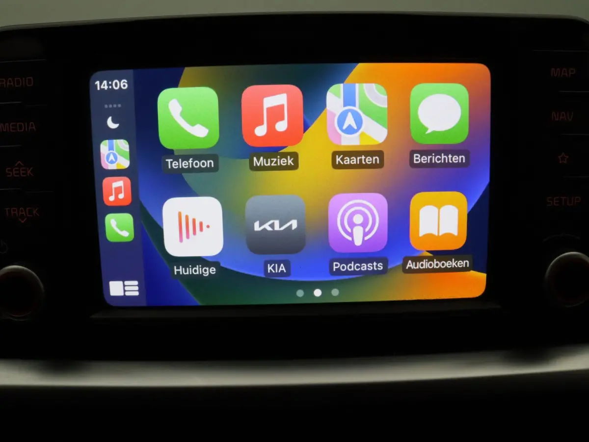 CVVT 67pk Design Edition Apple carplay |  Achteruitrijcamera