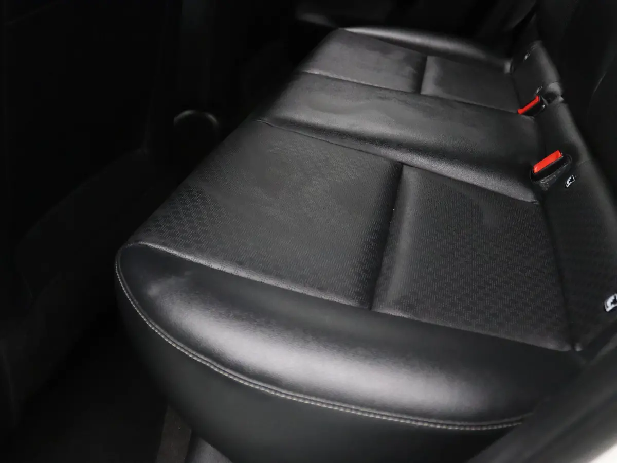CVVT 67pk Design Edition Apple carplay |  Achteruitrijcamera