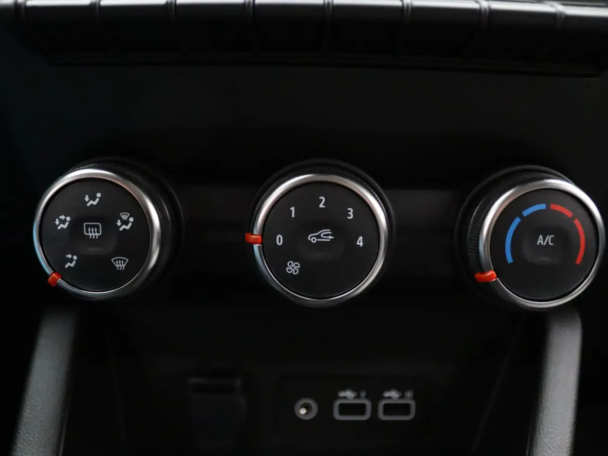 TCe 90PK evolution Airco | Camera | Carplay | Parksens. achter