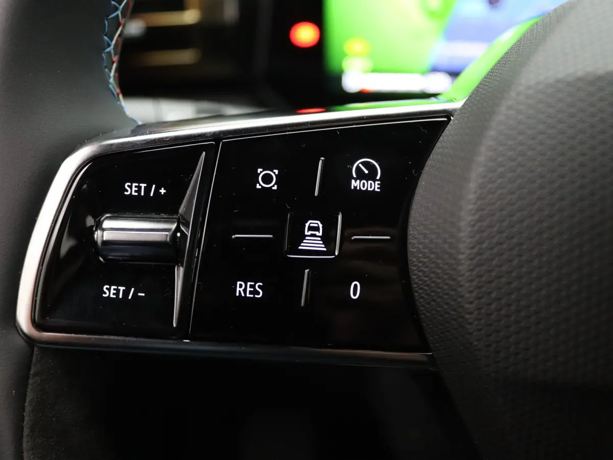 Hybrid esprit Alpine 160pk Harman Kardon | Camera | Adapt. Cruise | Parkeersens. v+a