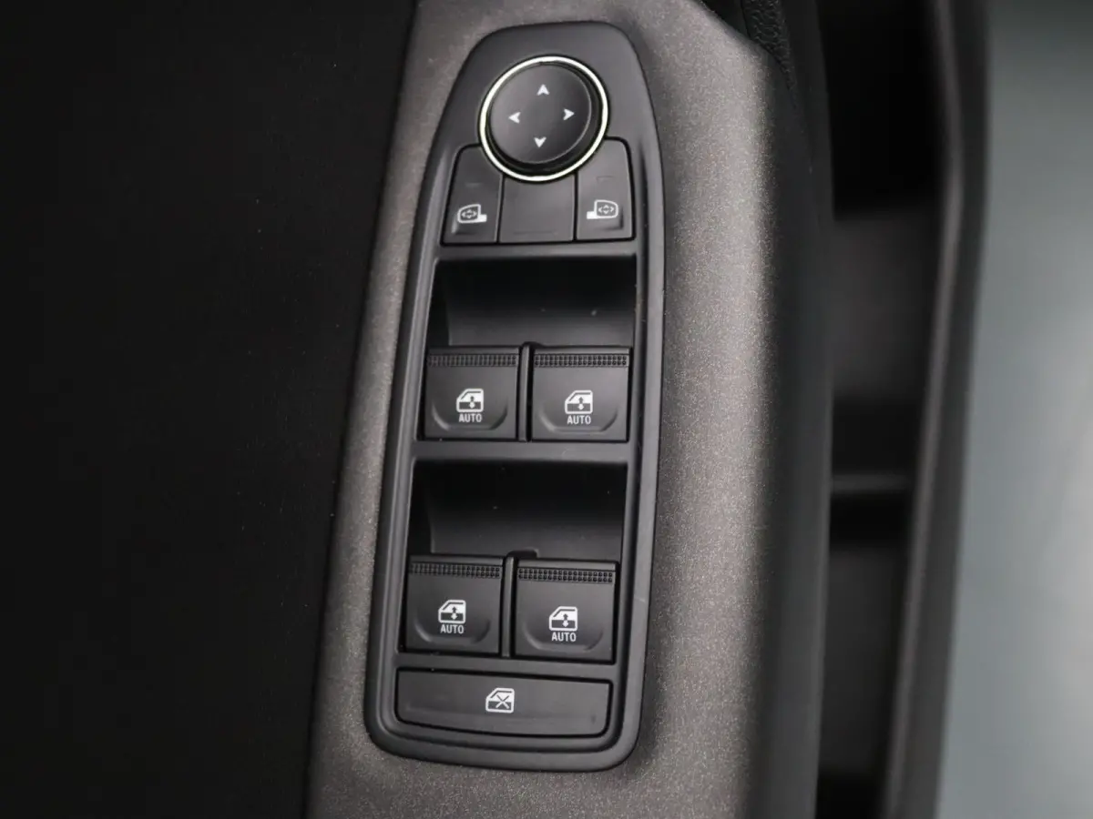 E-Tech Hybrid 145pk Intens Automaat Cruise | Climate | Navi | Parkeersens. achter