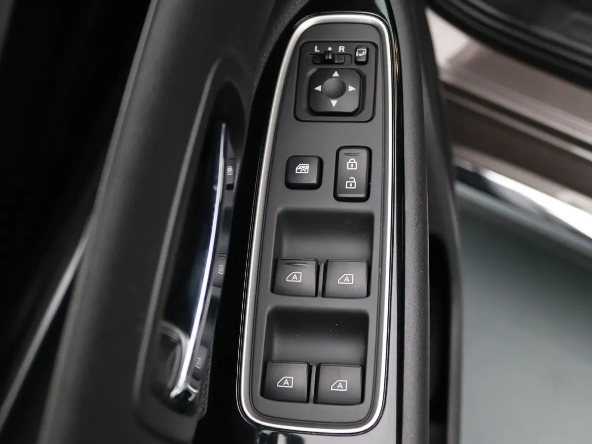 225pk PHEV Intense Camera | Navig | Cruise Contol