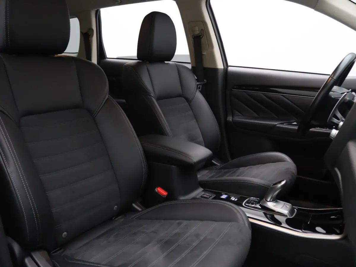 225pk PHEV Intense Camera | Navig | Cruise Contol