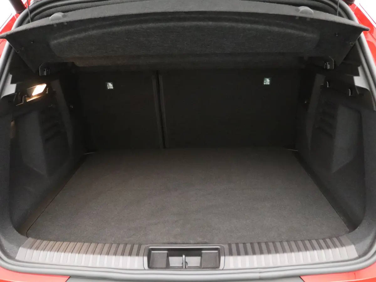 145pk E-Tech full hybrid iconic Automaat Harman Kardon | Adapt. Cruise | Parkeersens. v+a | Stoel-/stuur-/voorruitverw. | Panoramadak