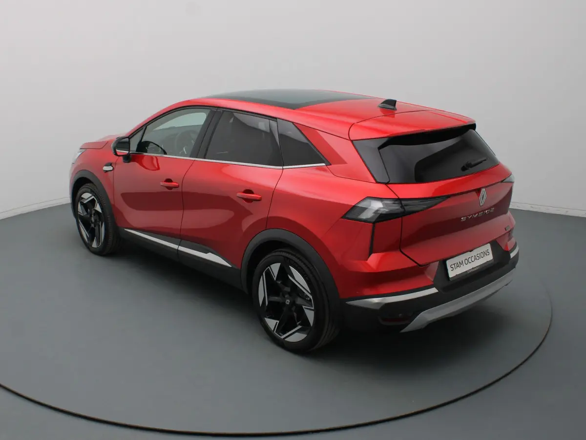 145pk E-Tech full hybrid iconic Automaat Harman Kardon | Adapt. Cruise | Parkeersens. v+a | Stoel-/stuur-/voorruitverw. | Panoramadak