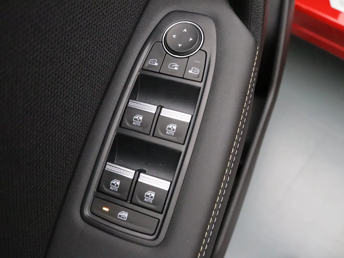 145pk E-Tech full hybrid iconic Automaat Harman Kardon | Adapt. Cruise | Parkeersens. v+a | Stoel-/stuur-/voorruitverw. | Panoramadak